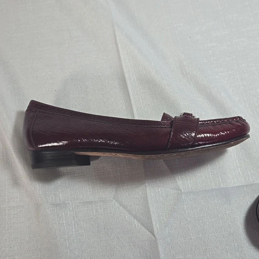 Coach Womens Signature Eloise Burgundy Red  Loafers  Flats 6B